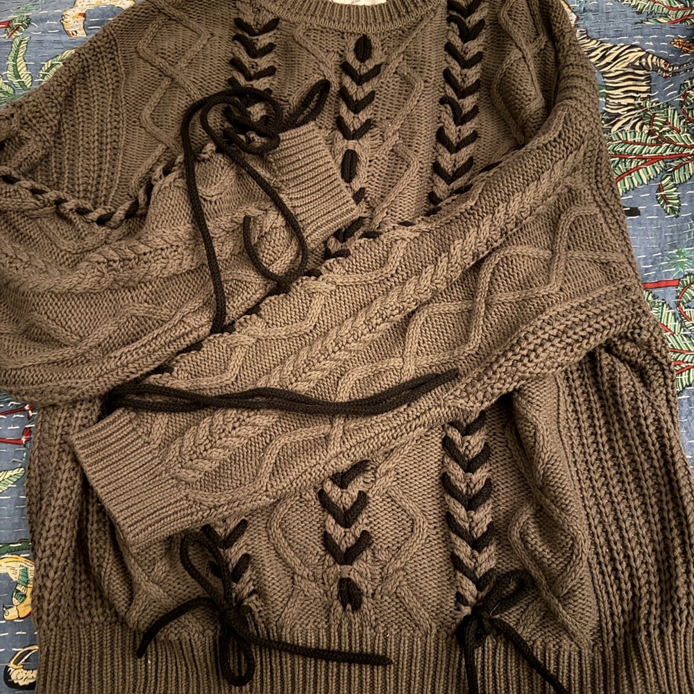 One Teaspoon Olive Green Knit Sweater Label Detail